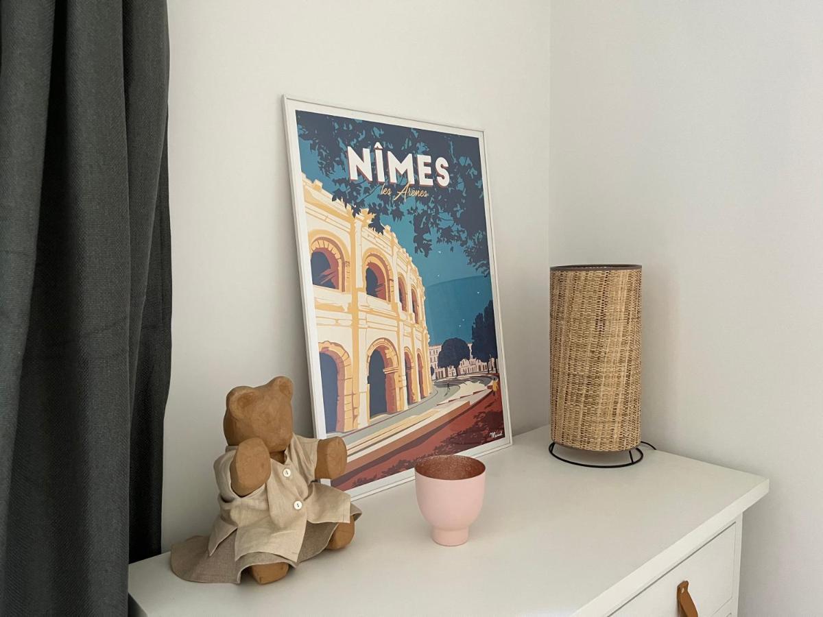 Nimes , Appartement Renove Dans Immeuble Classe. Kültér fotó