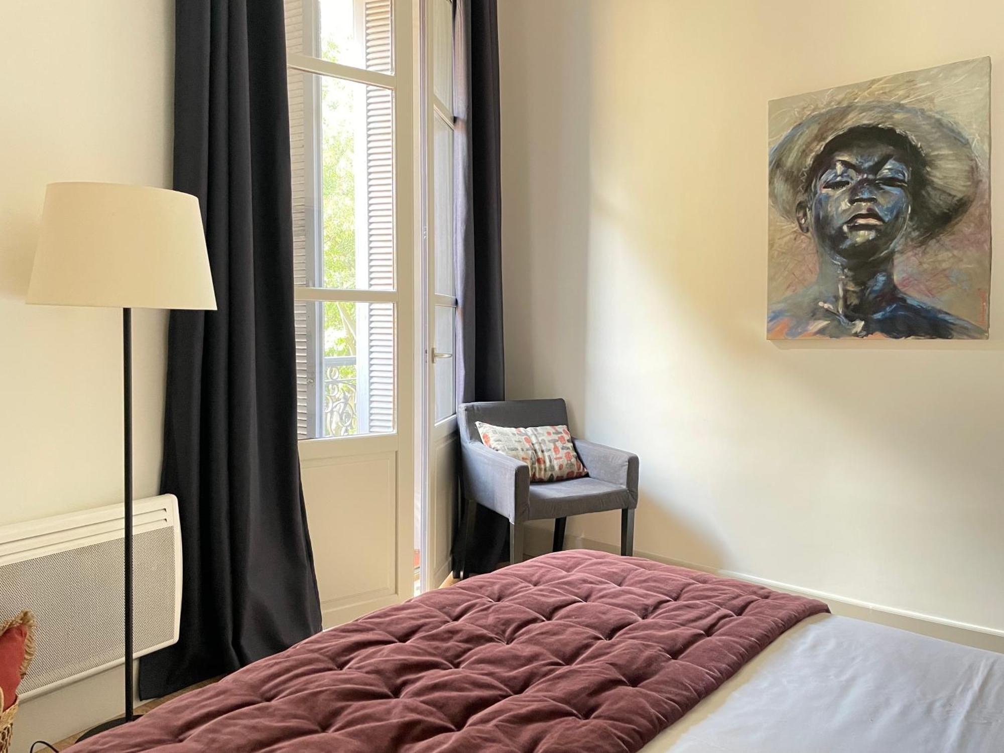 Nimes , Appartement Renove Dans Immeuble Classe. Kültér fotó