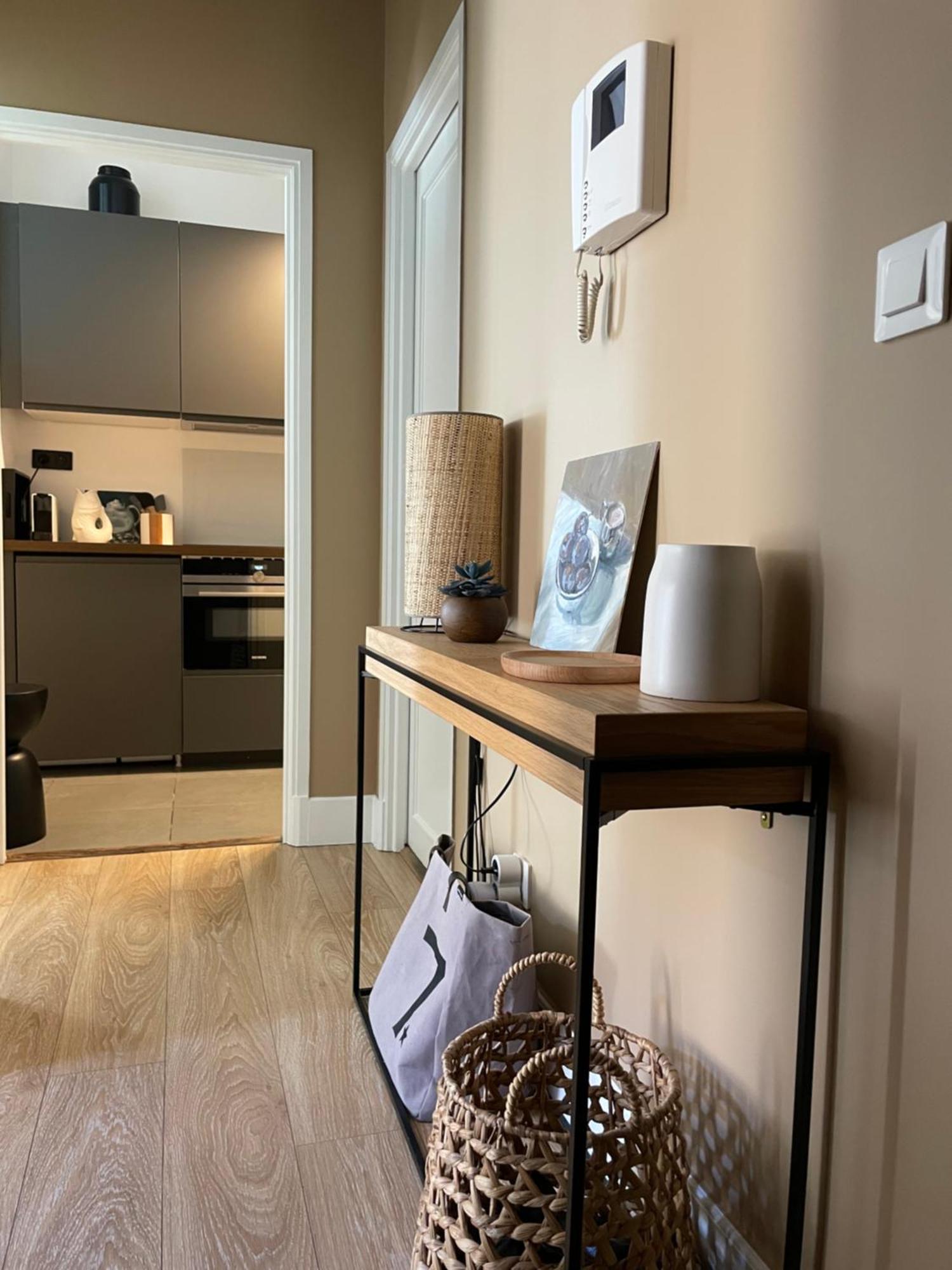 Nimes , Appartement Renove Dans Immeuble Classe. Kültér fotó